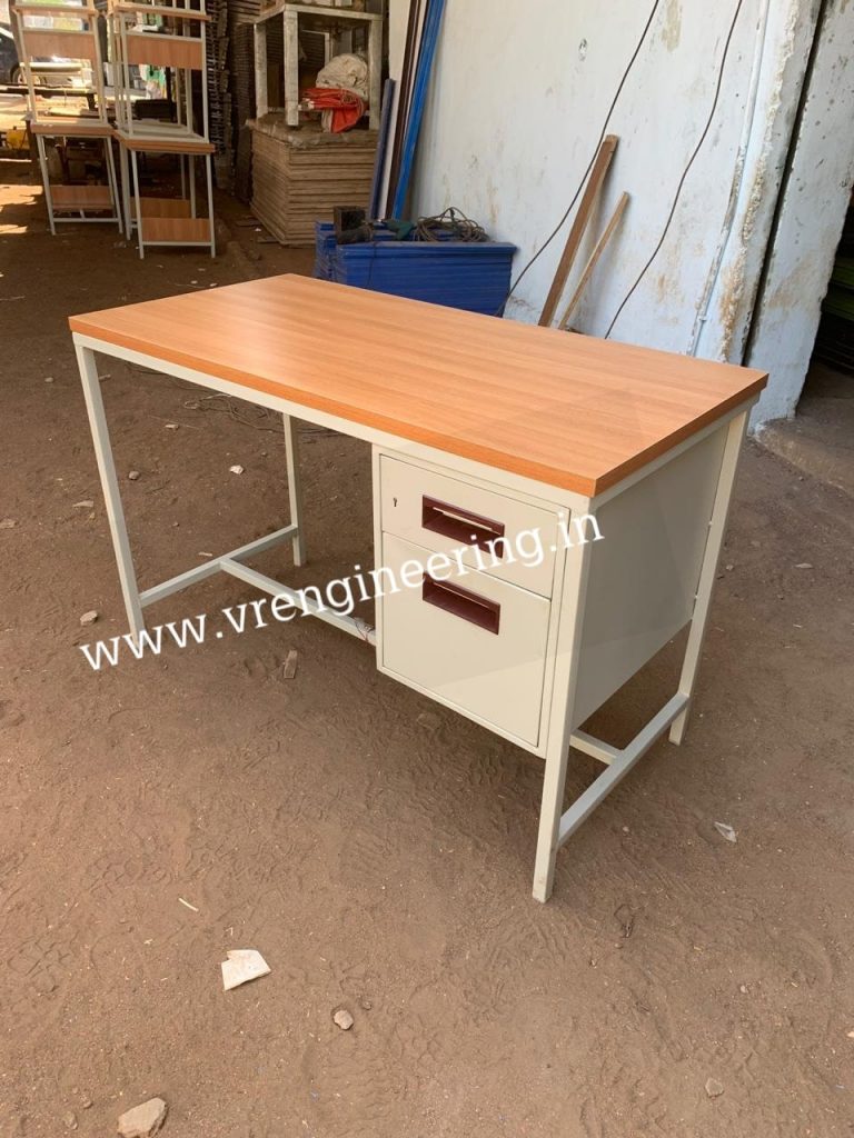 Office Table with Lockers in Hyderabad